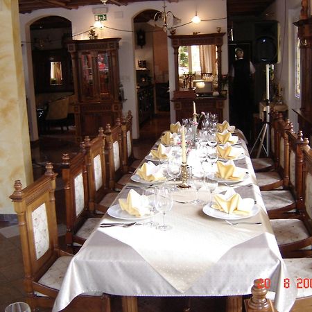 Hotel Razgorsek Велене Екстериор снимка