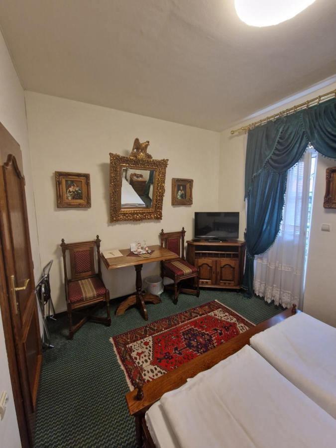 Hotel Razgorsek Велене Екстериор снимка