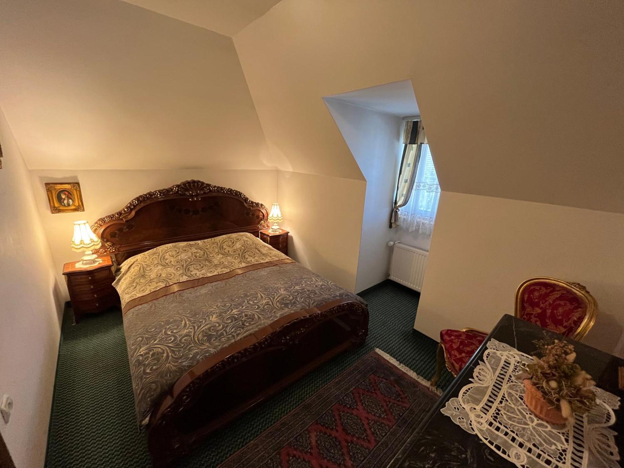 Hotel Razgorsek Велене Екстериор снимка