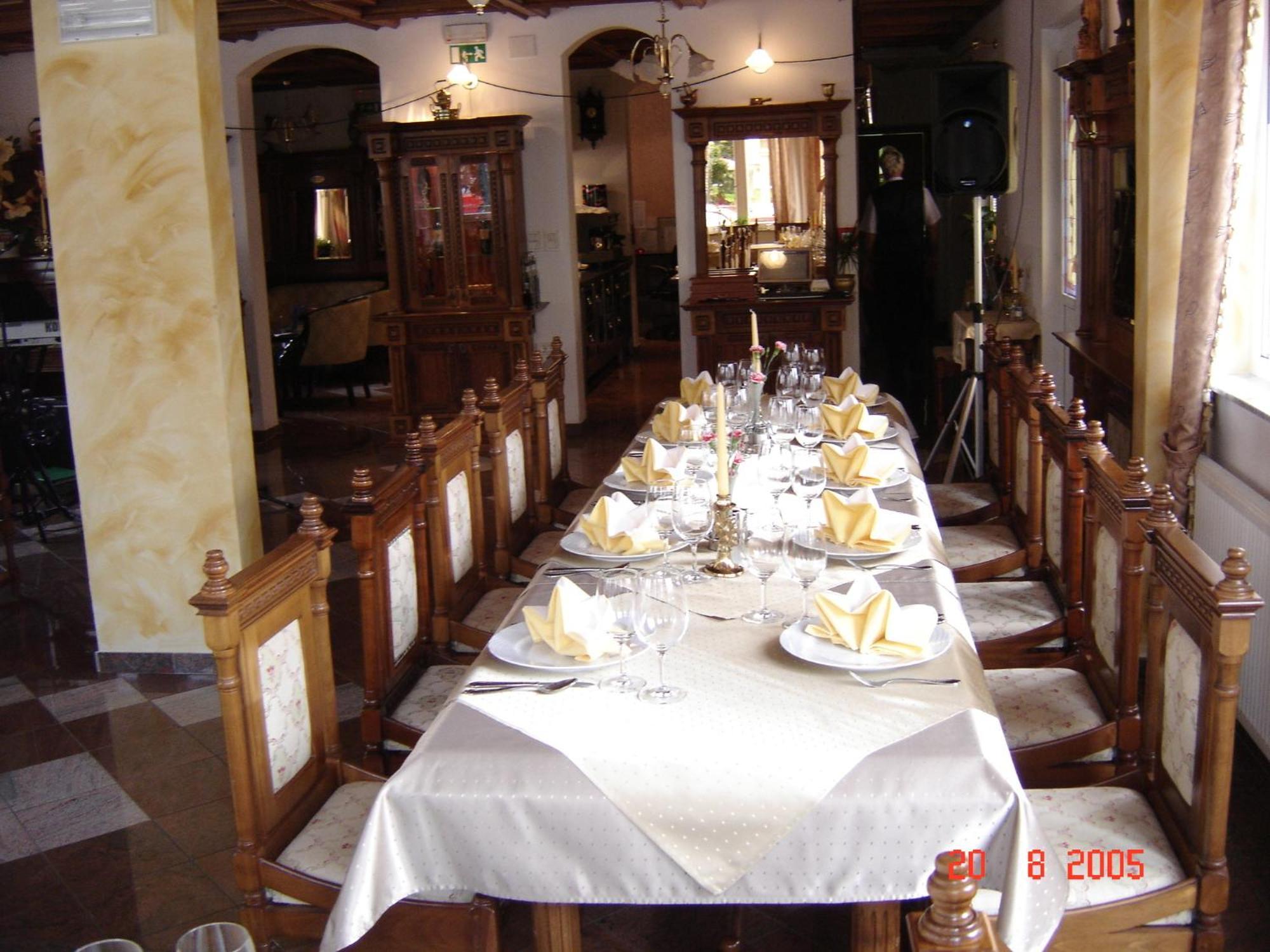 Hotel Razgorsek Велене Екстериор снимка