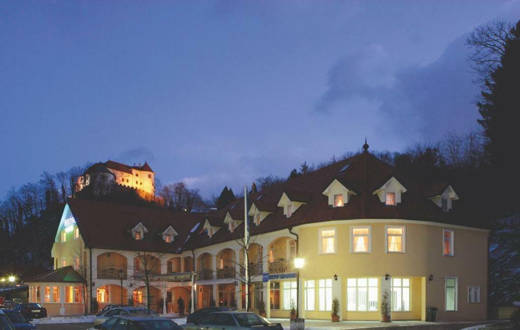 Hotel Razgorsek Велене Екстериор снимка